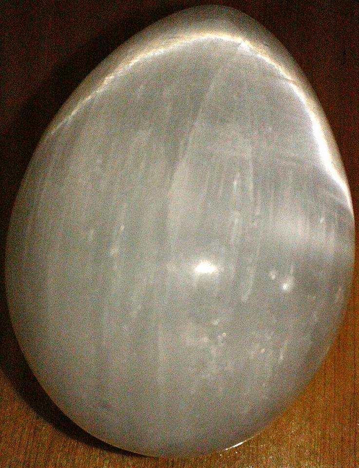 Selenite Egg (Extra Large) (2.7 inch)